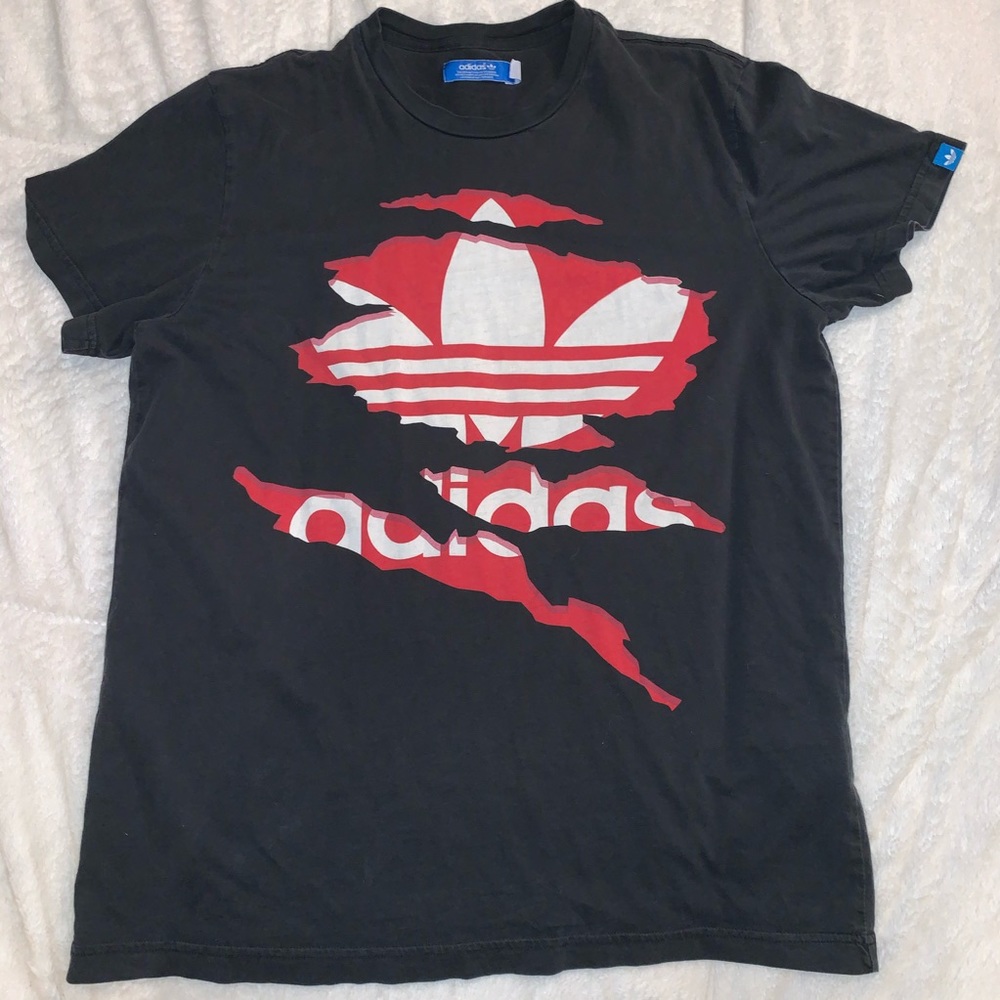Adidas T-shirt